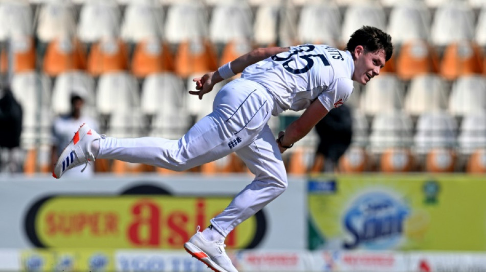 Potts replaces Woakes for third NZ Test as England keep building