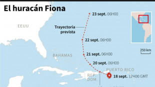 La tormenta Fiona se convierte en huracán al acercarse a las costas de Puerto Rico