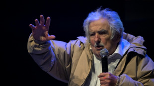 Mujica "está bien" tras radioterapia por cáncer de esófago, dice su médica