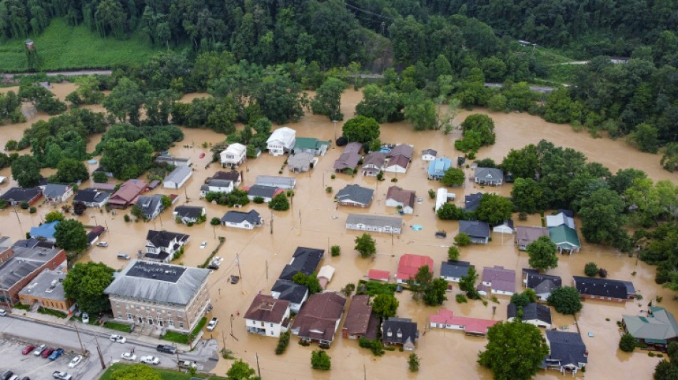 Au moins 15 morts dans les "pires" inondations jamais vues au Kentucky