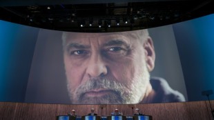 George Clooney pide a Biden poner fin a su campaña por la presidencia de EEUU
