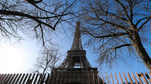 Torre Eiffel é fechada por greve de funcionários