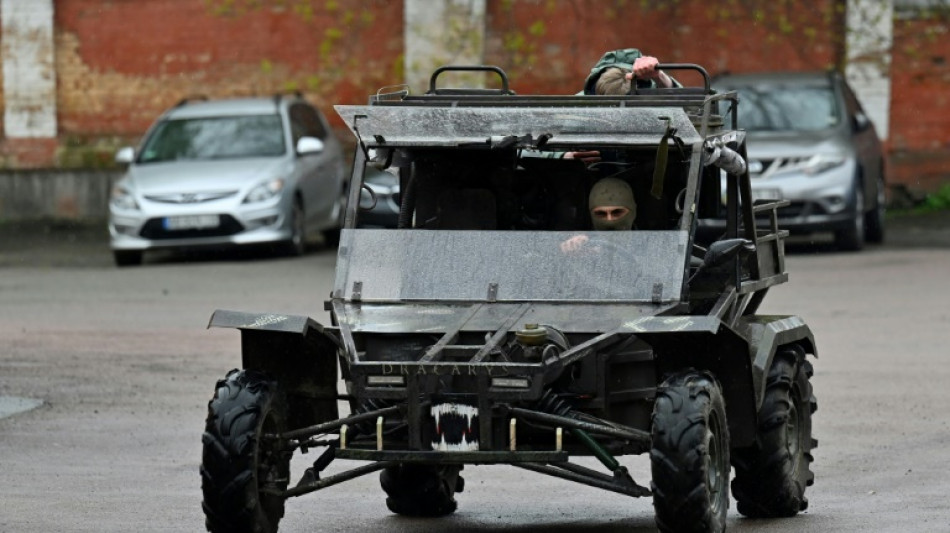 Building 'Mad Max' vehicles for Ukraine's fighters