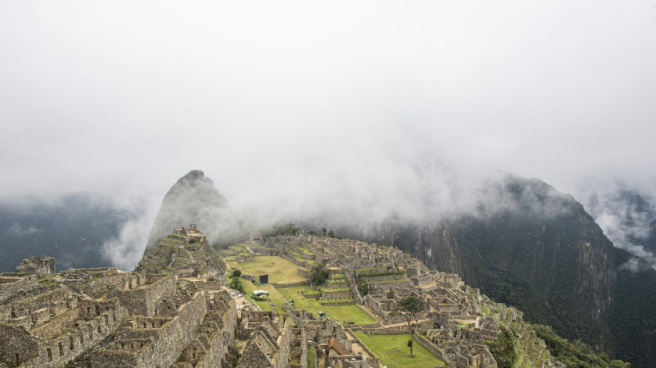 Inundaciones destruyen vías férreas e interrumpen el acceso a Machu Picchu, en Perú