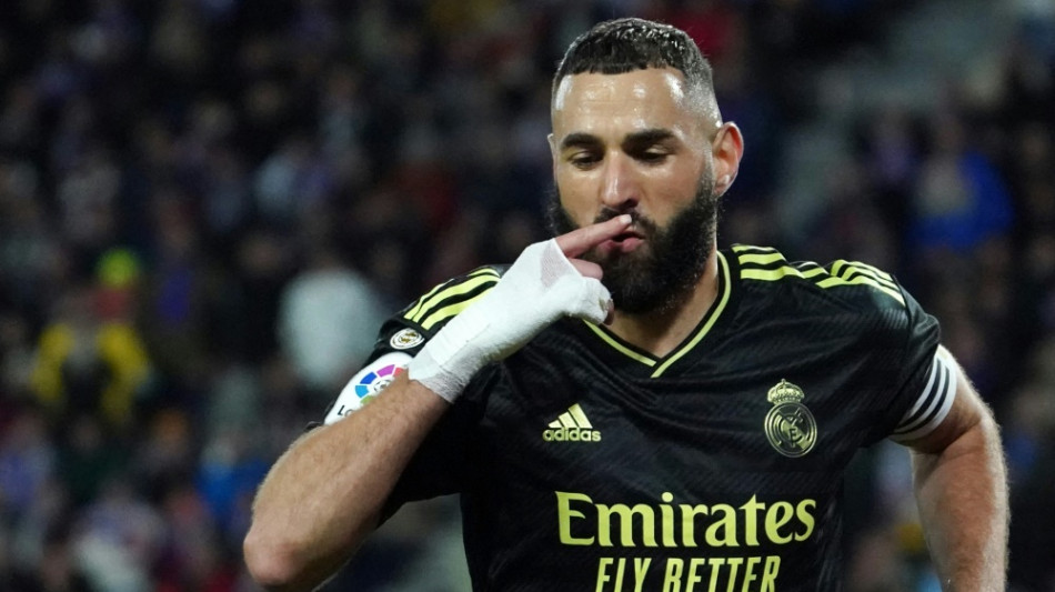 Benzema schießt Real spät zum Sieg