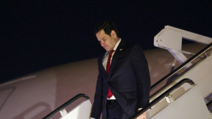 El avión que lleva a Rubio a Europa vuelve a Washington por problemas mecánicos