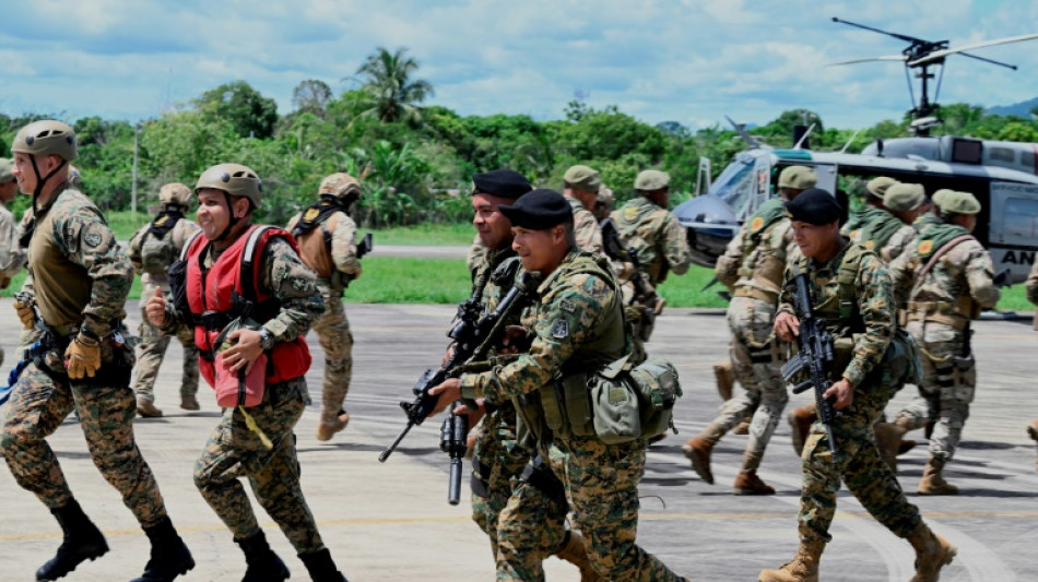 Panamá lança operação contra grupos criminosos na selva de Darién