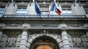 Collectivités: la Cour des comptes suggère de supprimer 100.000 postes pour générer 4,1 milliards d'euros par an