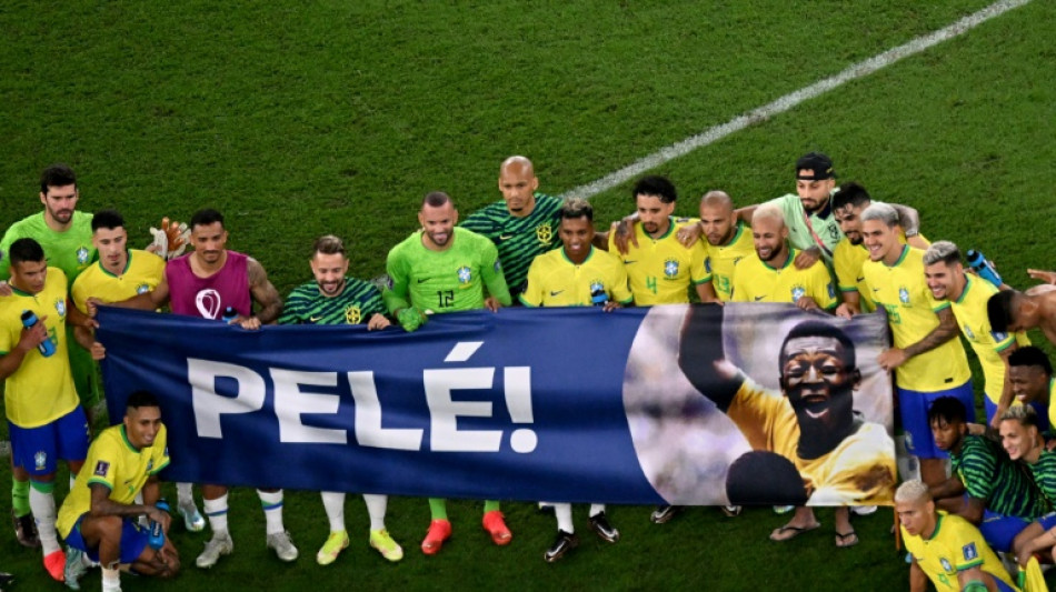 Pele watches Brazil World Cup match from hospital