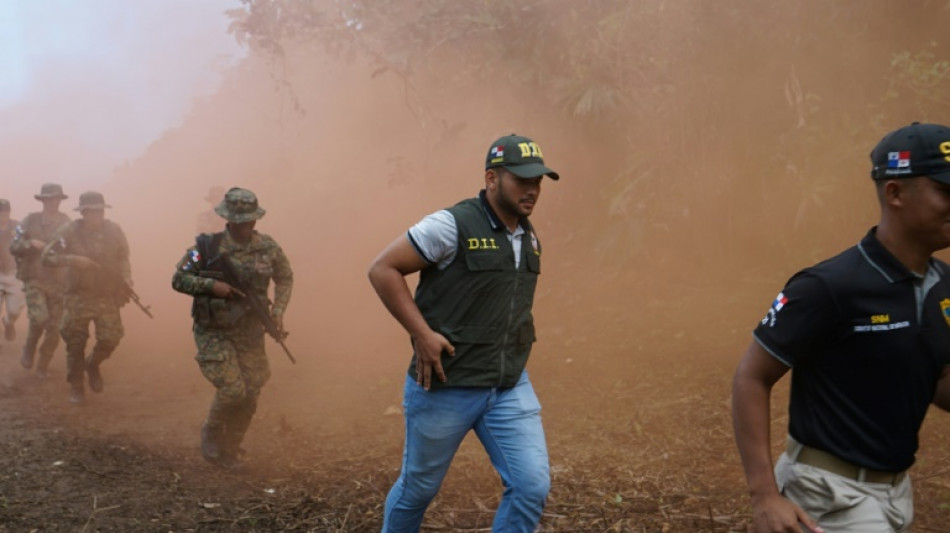 Panamá alerta para aumento do número de chineses que migram pela selva de Darién