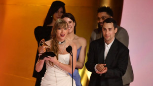 Taylor Swift faz história em um Grammy dominado pelas mulheres