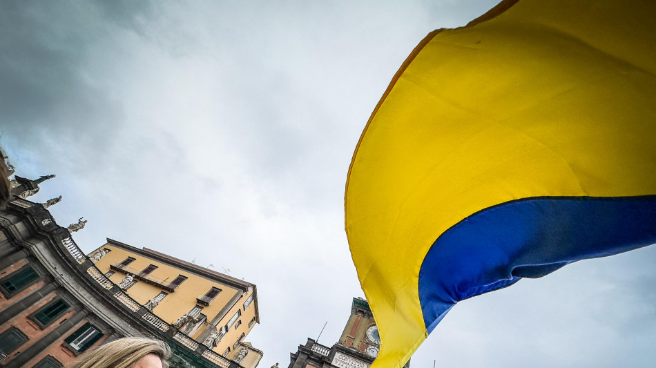 Stasera Montecitorio si illumina con i colori dell'Ucraina