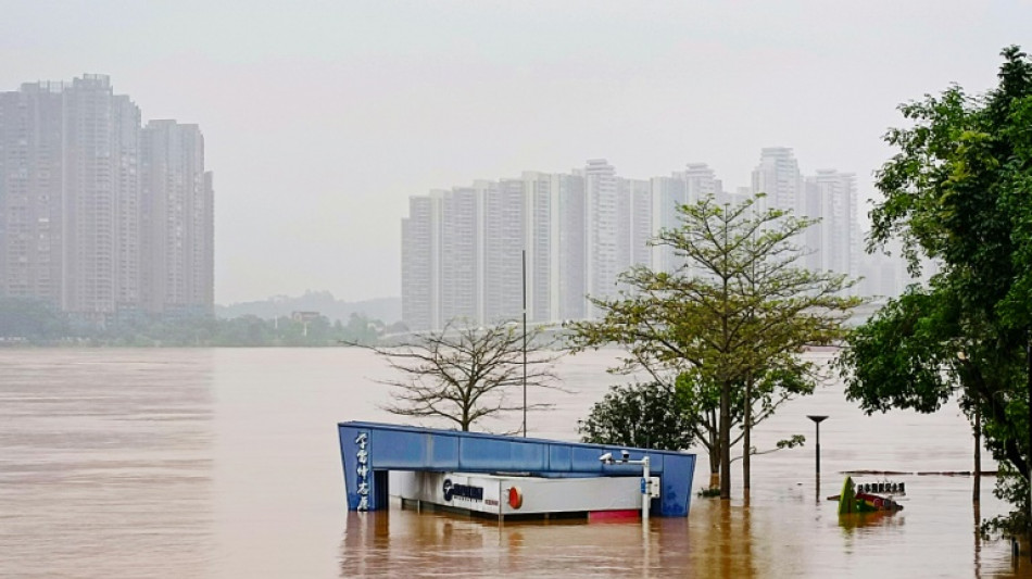 En Chine, une alerte rouge après des pluies diluviennes meurtrières