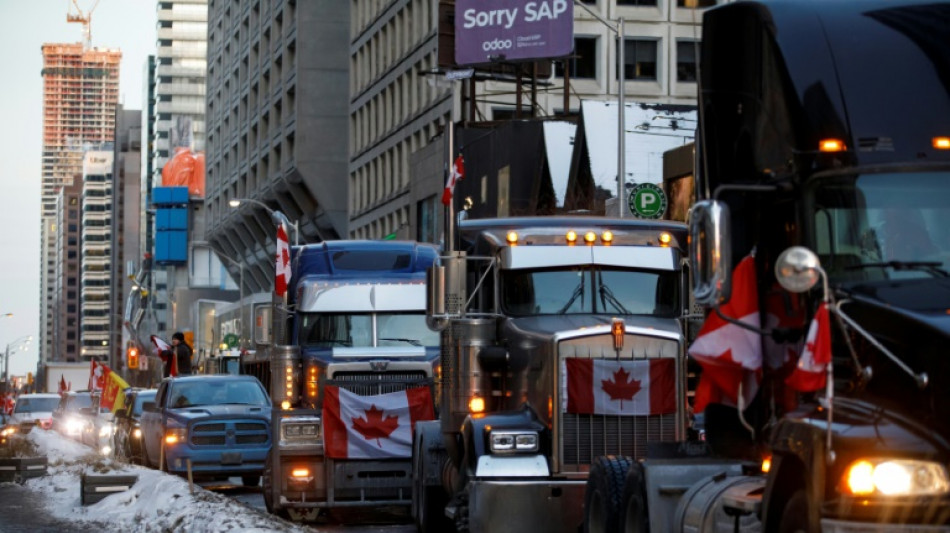 Crece la tensión por las protestas prolongadas de camioneros en Canadá
