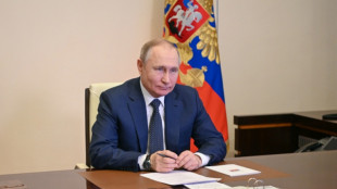 Poutine signe la loi punissant de prison les "informations mensongères" sur l'armée