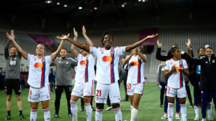 D1 féminine: Lyon soulève un 15e trophée, chez les rivales parisiennes