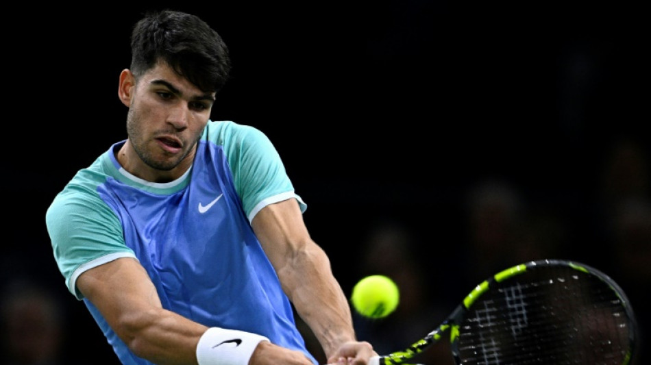 Alcaraz vence Jarry e avança no Masters 1000 de Paris