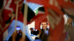 Los líos de Berlusconi no se acaban: la fiscalía piden 6 años de cárcel por soborno