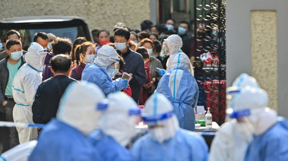 Chine: à Shanghai, pas de confinement en vue malgré un pic de Covid