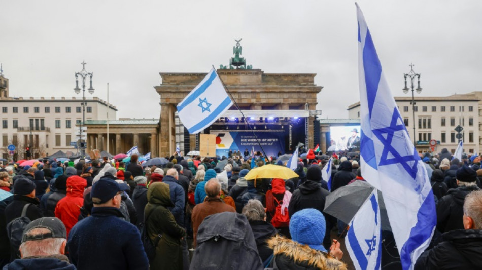 Des milliers de manifestants contre l'antisémitisme à Berlin et Bruxelles