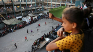 'Amamos la vida': futbolistas del norte de Gaza juegan al fútbol a pesar del hambre y la sed