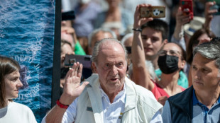 Primera aparición pública en España de un Juan Carlos I debilitado