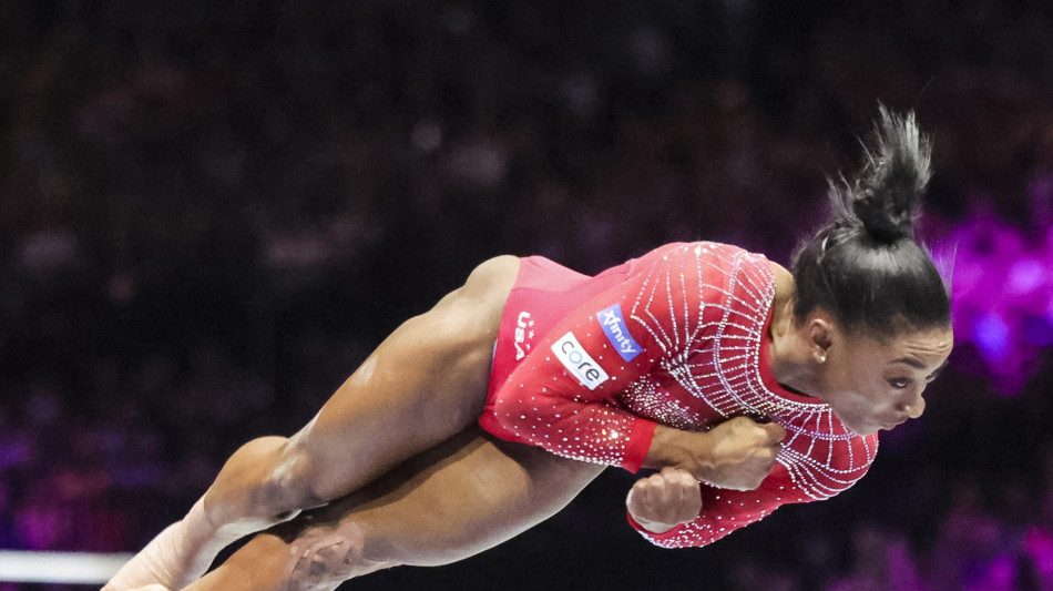 Ginnastica: Biles domina la 1/a giornata dei campionati Usa