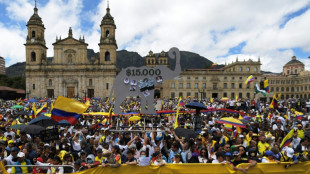 Milhares protestam na Colômbia contra reformas do governo