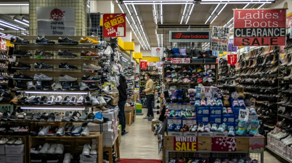 Japan inflation falls to 2% in January