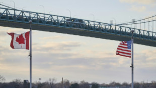 Canadienses de la frontera están "aterrorizados" por el anuncio de aranceles de Trump